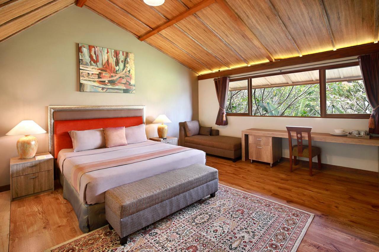 Puri Sabina Bed & Breakfast Jimbaran  Ngoại thất bức ảnh