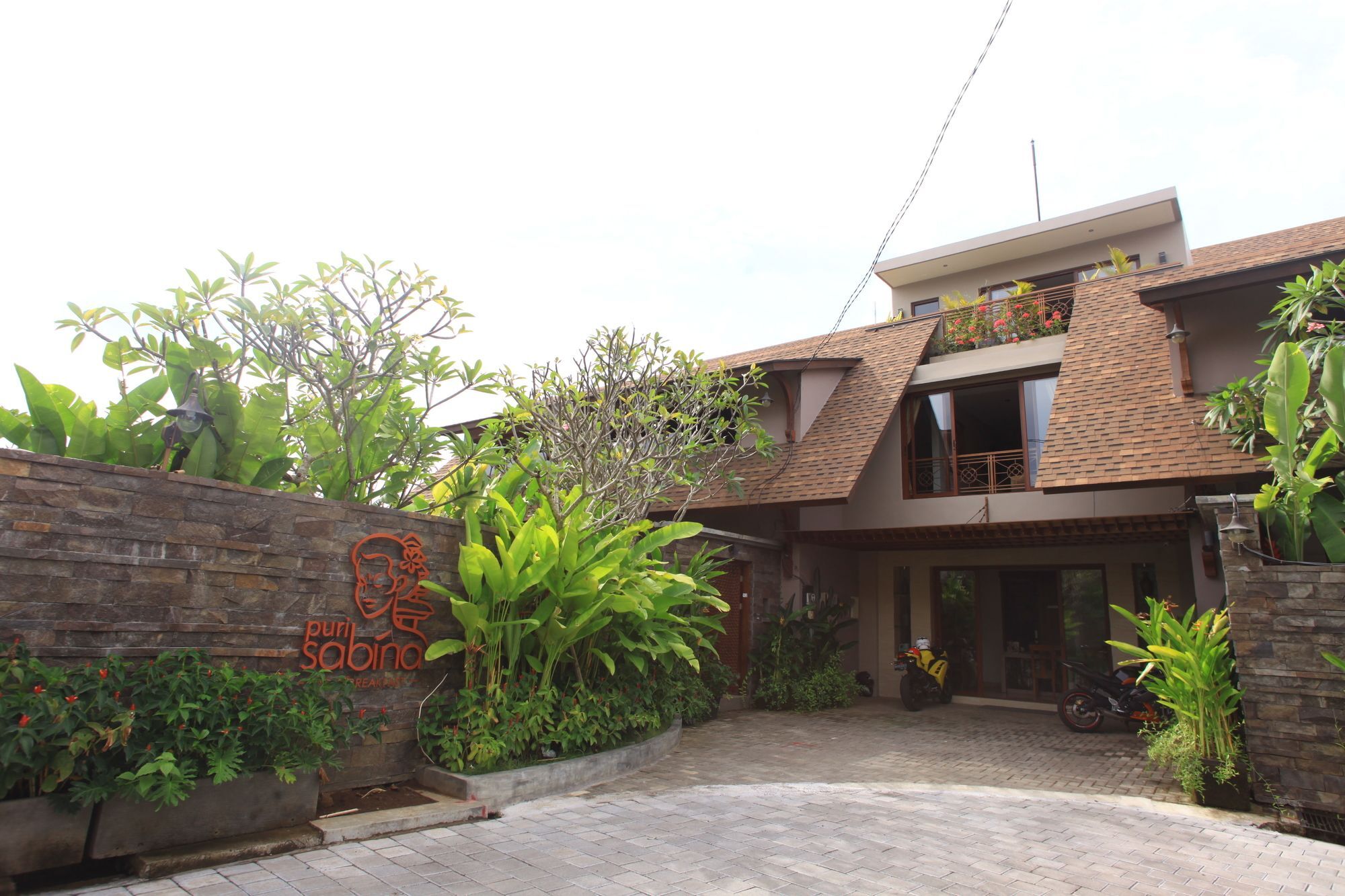 Puri Sabina Bed & Breakfast Jimbaran  Ngoại thất bức ảnh